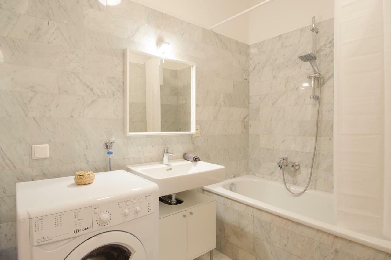 Central Living Apartments - Rathaus Βιέννη Εξωτερικό φωτογραφία
